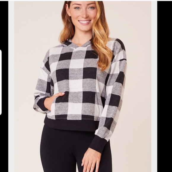 🧡BB DAKOTA hoodie - Picture 1 of 2